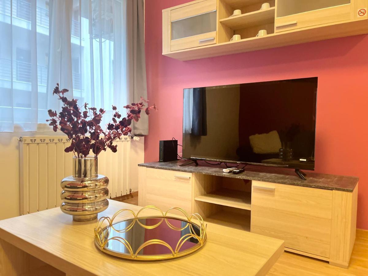 Corvin Pearl Deluxe Apartman Budapest Kültér fotó